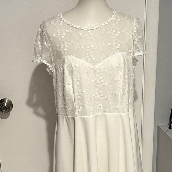 Beautiful SHEIN Curve 3XL (Run Small)‎ - Picture 1 of 16